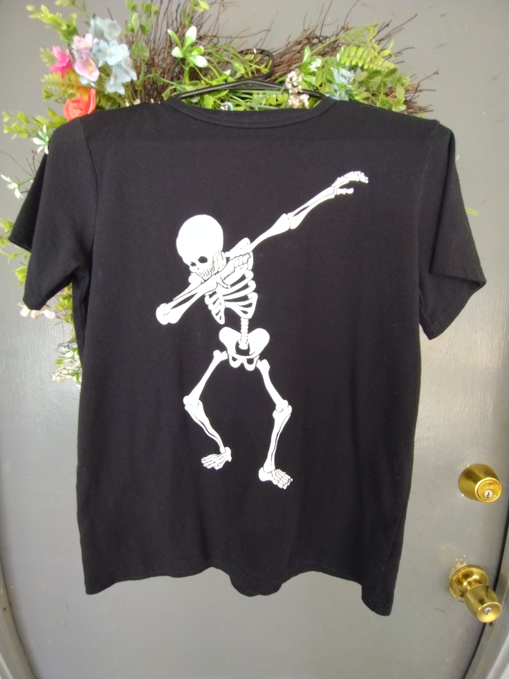 Glow In The Dark Dabbing Skeleton Tee